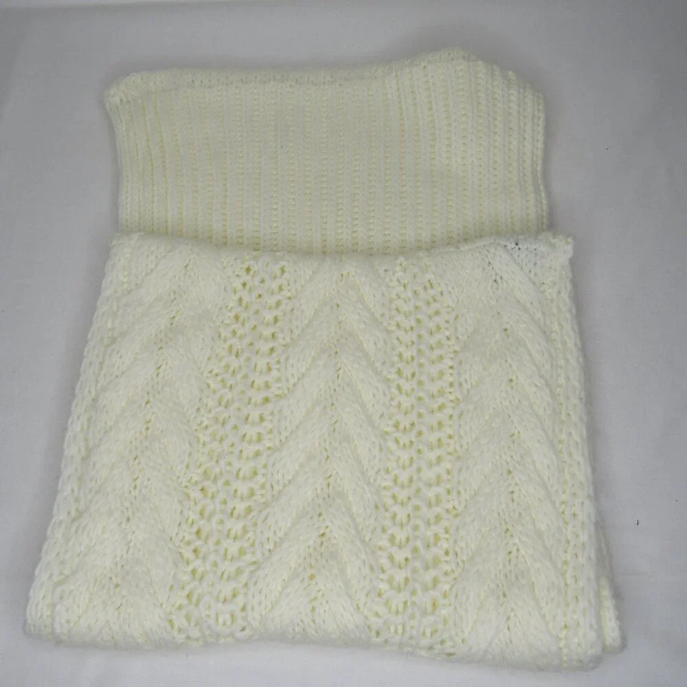 Vince Camuto Cream White Infinity Cable Knit Scarf Acrylic